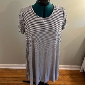 Old Navy tshirt dress. Black and white stripes. Comfortable, dress swings.